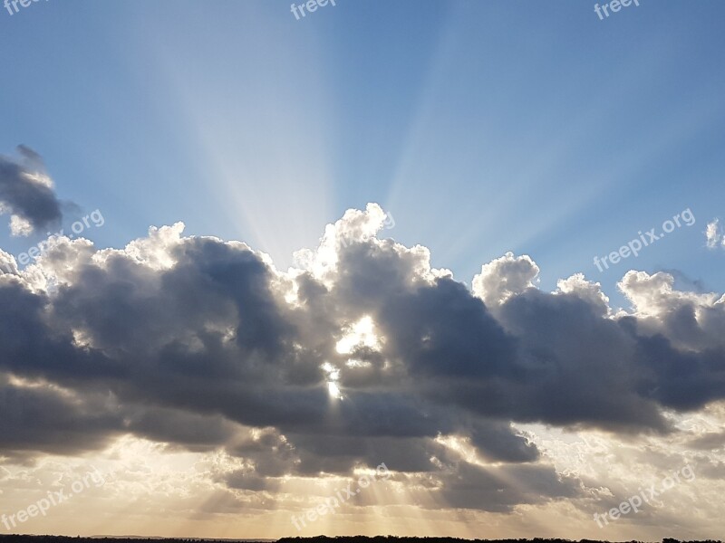 Eventide Sky Sol Landscape Against Light