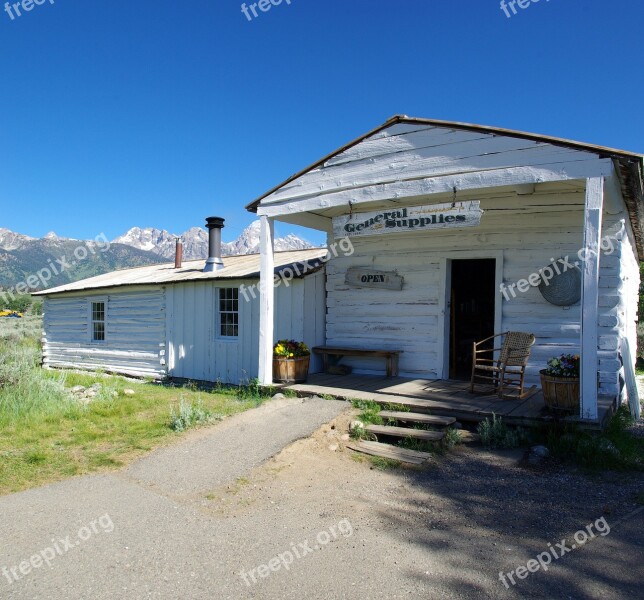 Menor's Cabin Cabin House Store Grand