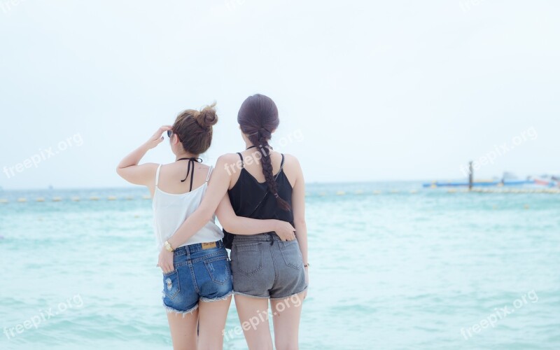 Girls Looking At The Sea Pattaya Thailand Sea Pattaya Free Photos