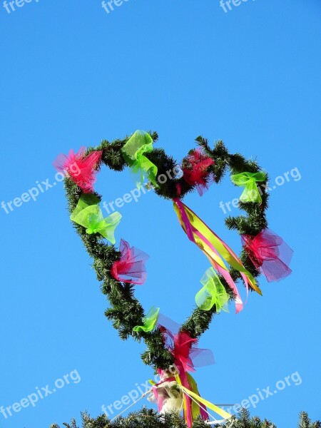 Heart Love Carnival Move Maypole