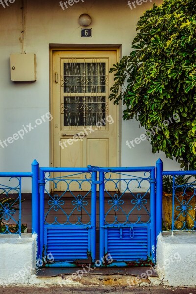 Old House Door Yard Gate Entrance