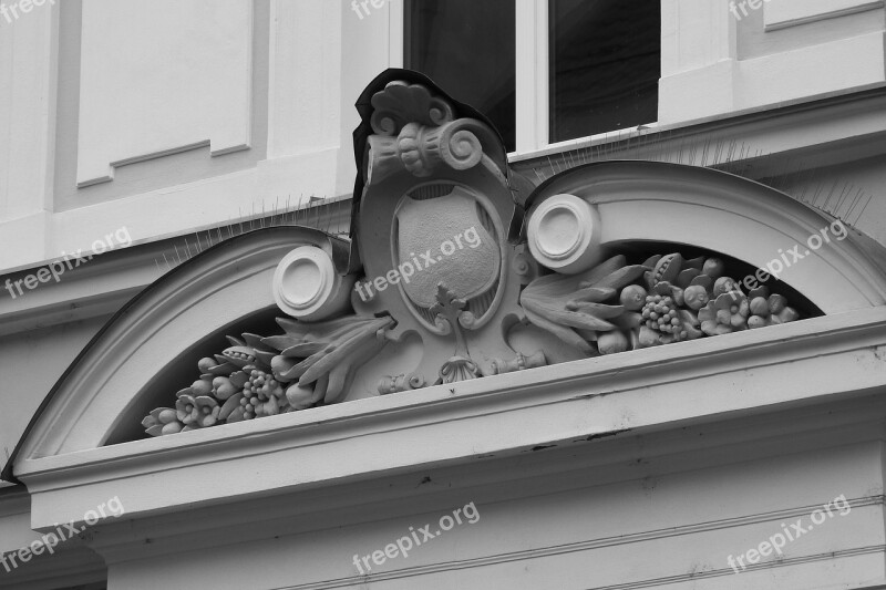 Relief Front Coat Of Arms Historic House Above The Window Ledge