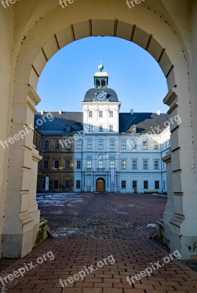 Concluded New Augustusburg White Rock Saxony-anhalt Germany Castle