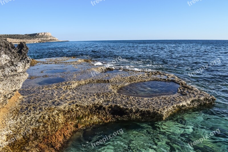 Bath Tub Natural Coast Scenery Sea