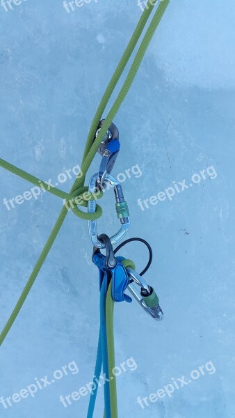 Ice Climbing Stand Winter Sports Steep Ice Ice Screw