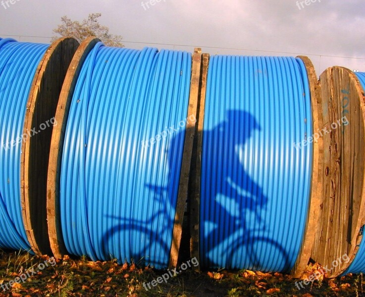 Cables Coil Shadow Biker Cloud