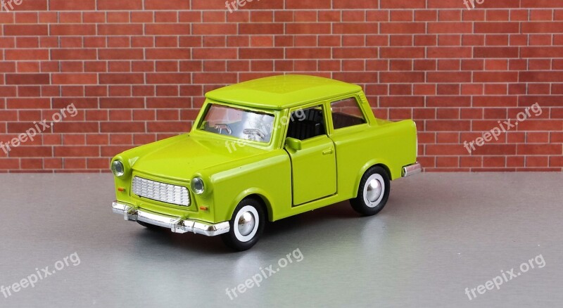 Model Car Satellite Auto Ddr Trabi