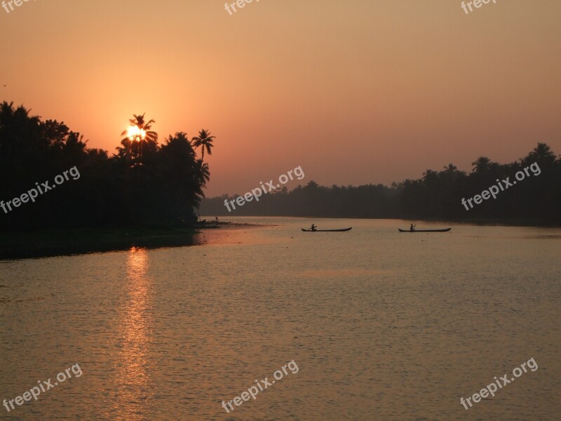 Sunset Boats Palm Trees Abendstimmung Atmosphere