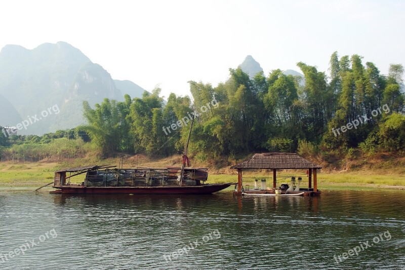 China Yangshuo Li River Boat House