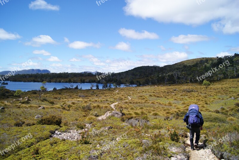 Hiking Overland Track Tasmania Windermere Lake