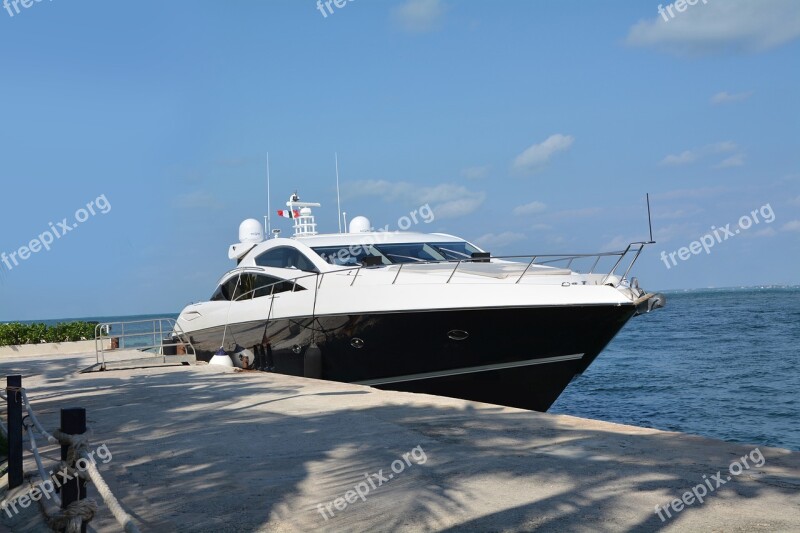 Cancún Yacht Beach Free Photos