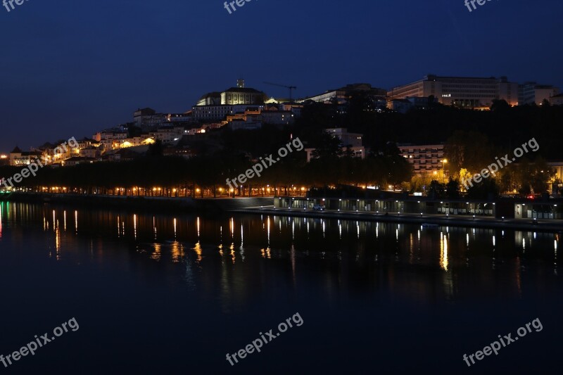 Coimbra Mondego Rio Night City