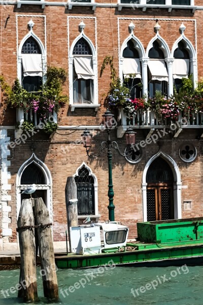 Italy Venessia The Gondolier Gondola Romantic