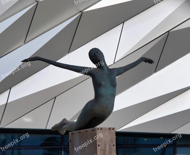 Belfast Woman Naked Statue Titanic