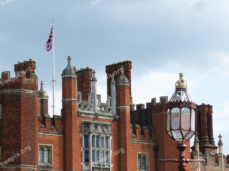 Hampton Court Palace Hampton Court Palace British Flag