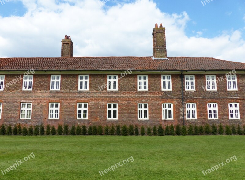 Hampton Court Palace English House House Brick House King Henry Viii