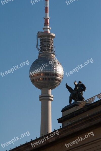 Hotels In Berlin Germany Tv Tower Nearby Statue