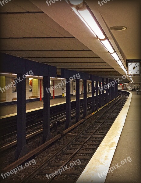 Metro Ubahn Train Railway Station Station