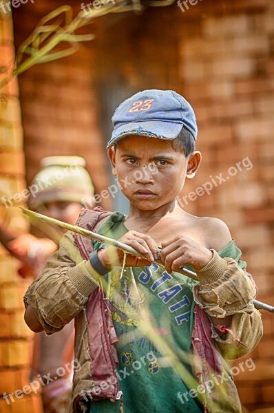 Extreme Poverty Madagascar Child Poor Poor Kid