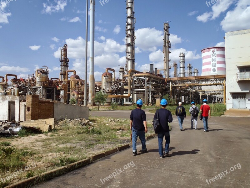 Factory Yulin Colleagues Chemical Plant Walking