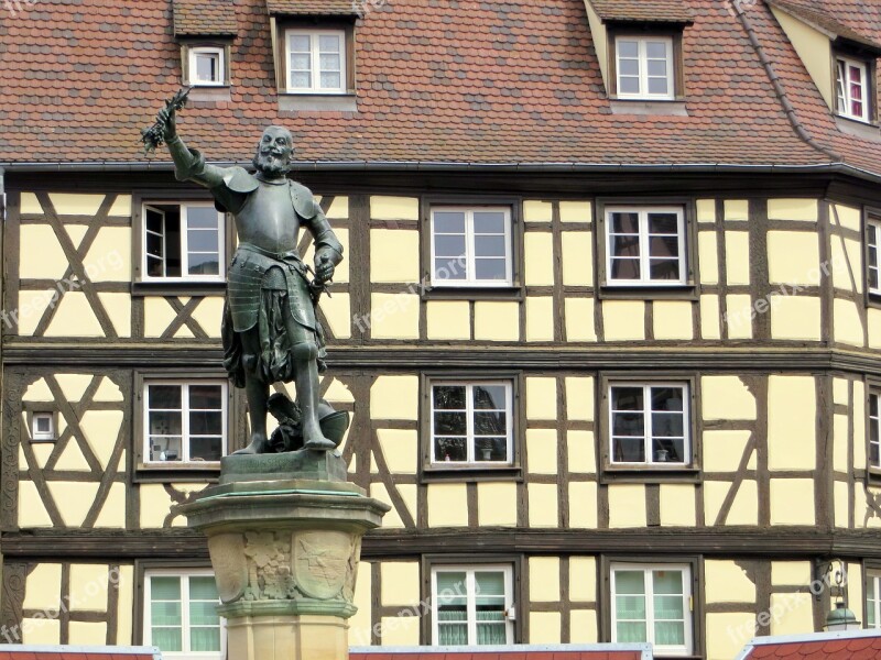 Alsace Colmar Statue Knight Studs