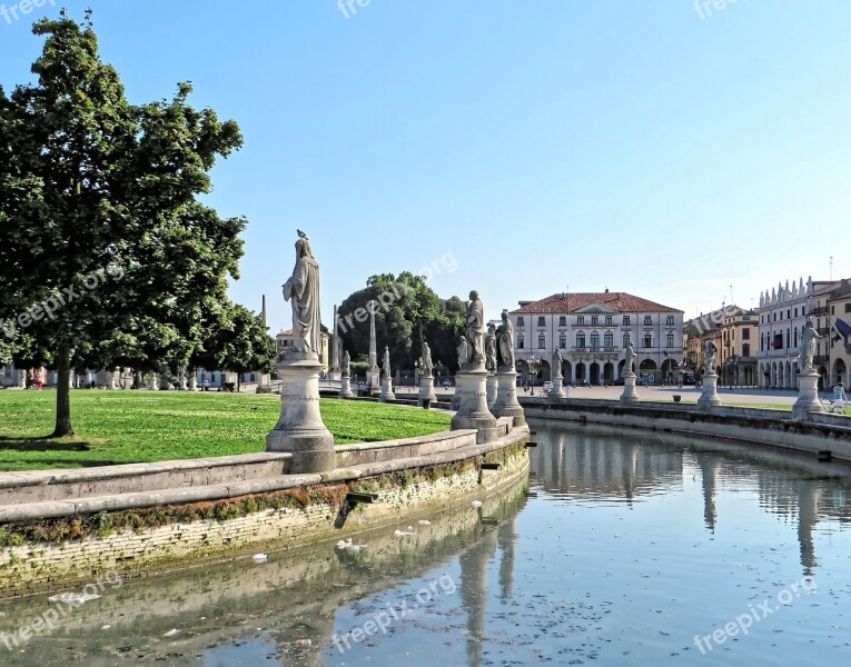 Italy Padua Gardini Statues Pope