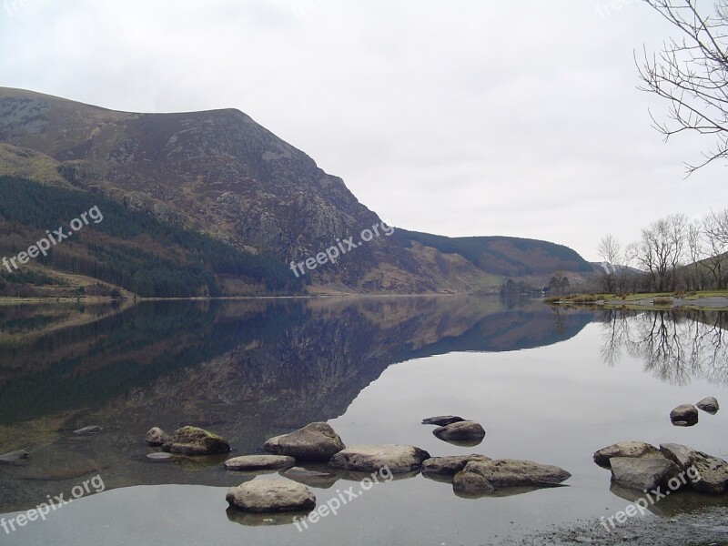 Cwellyn Lake Snowdon Snowdonia Park