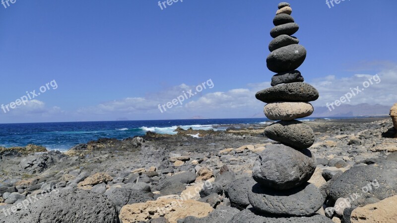 Males Stones Sea Pillar Rest