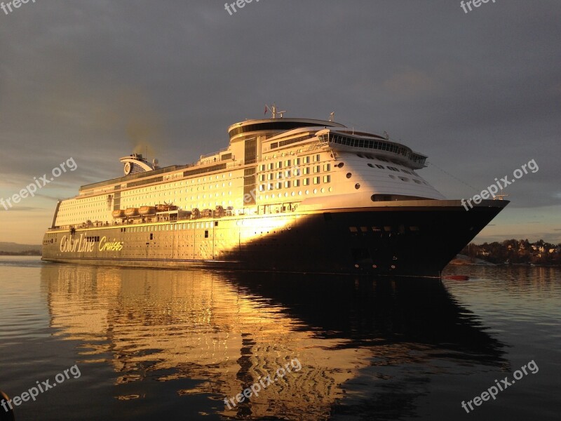 Cruise Boat Oslo Harbour At Night Free Photos