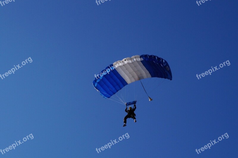 El Salvador Parachute Falling Down Sky Air