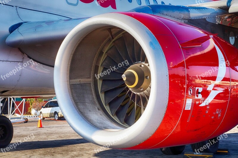 El Salvador Aircraft Transport Engine Mechanical