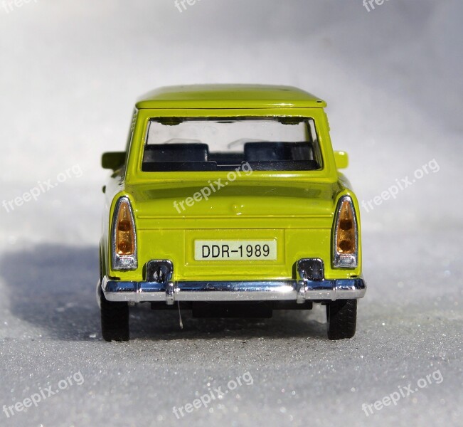 Model Car Satellite Auto Ddr Trabi