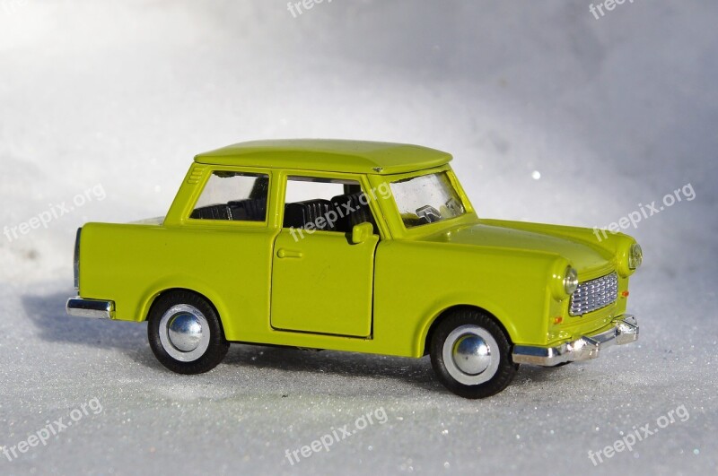 Model Car Satellite Auto Ddr Trabi