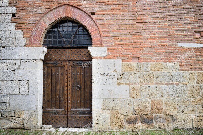 Chiusdino Siena Abbey San Galgano