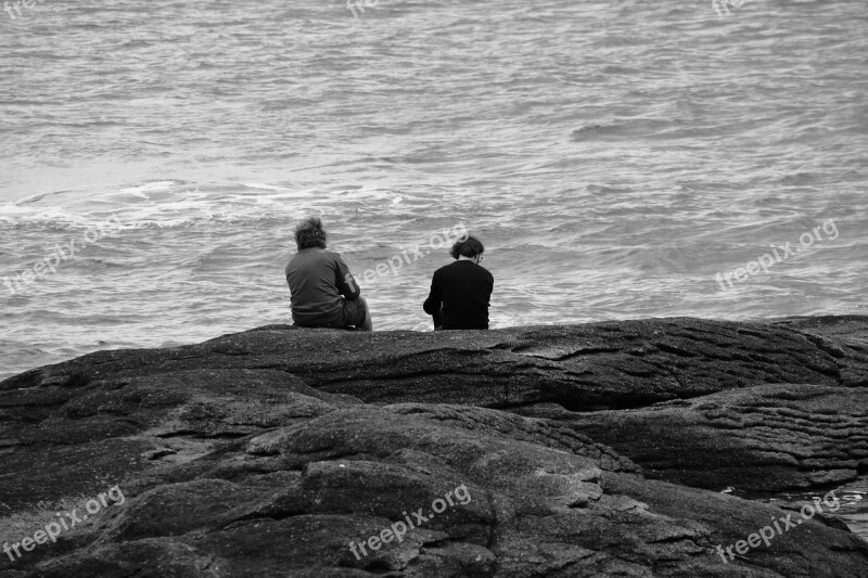 Men Rocks Discussion Characters Black And White