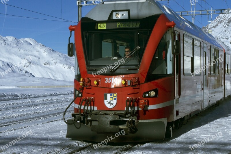 Train Red Pull St Moritz Bernina