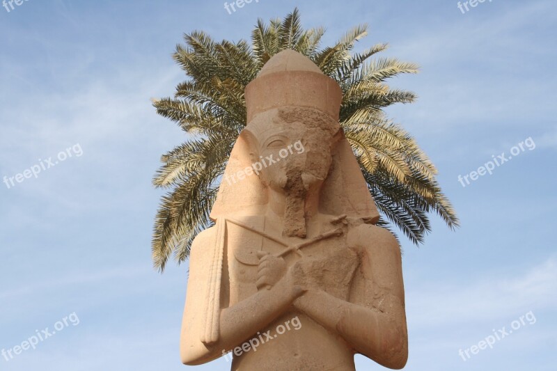 Luxor Egypt Pharaoh Humor Statue