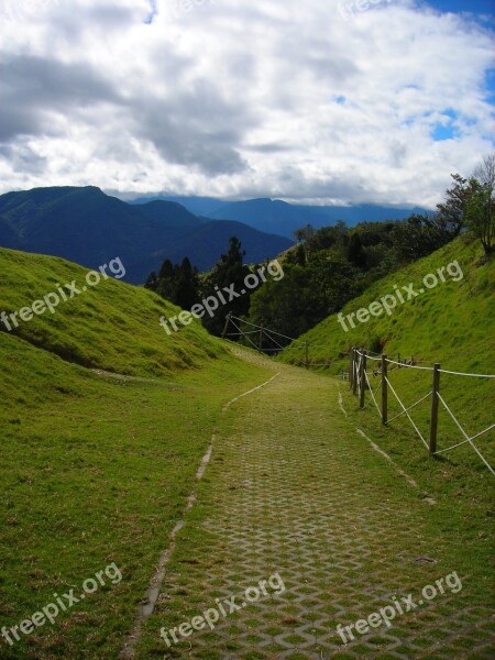 Qingqingcaoyuan Small Hill Baiyun Mountains Free Photos