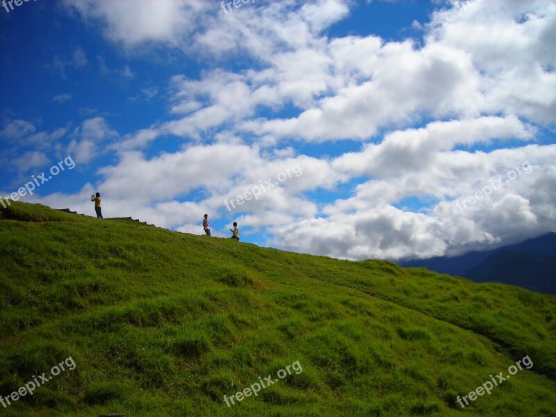 Qingqingcaoyuan Small Hill Baiyun Mountains Taichung