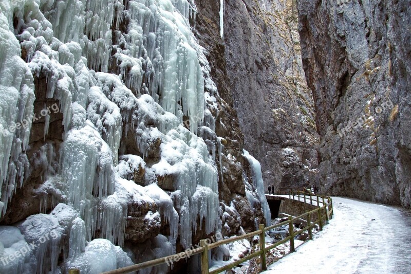 Serrai Di Sottoguda Dolomites Ice Falls Marmolada Malga Ciapela