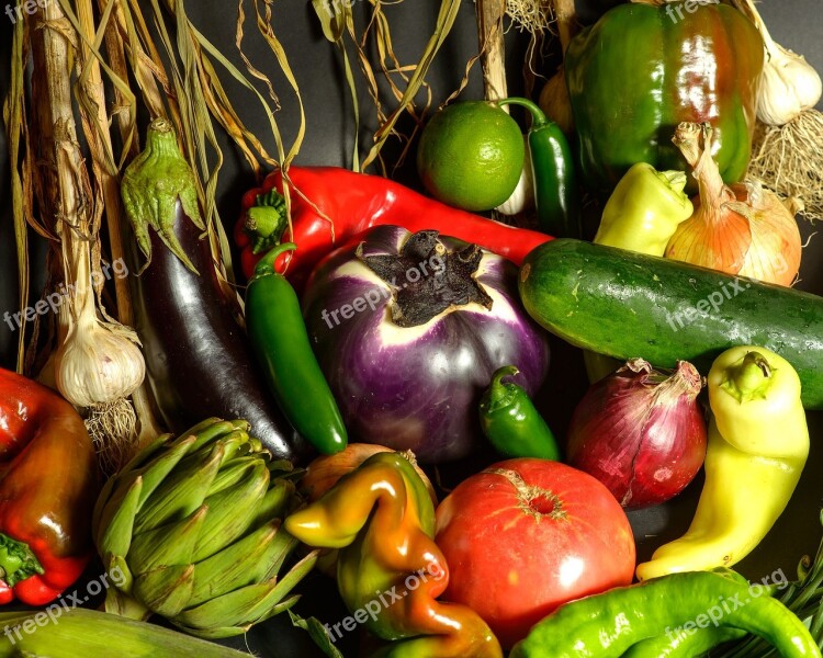 Garden Vegetables Peppers Garlic Cucumber Tomato