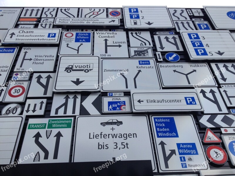 Luzern Museum Signs Traffic Town