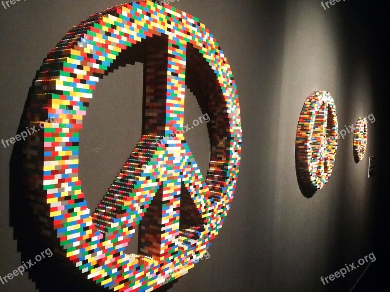 Art View Nathan Sawaya Lego Bricks