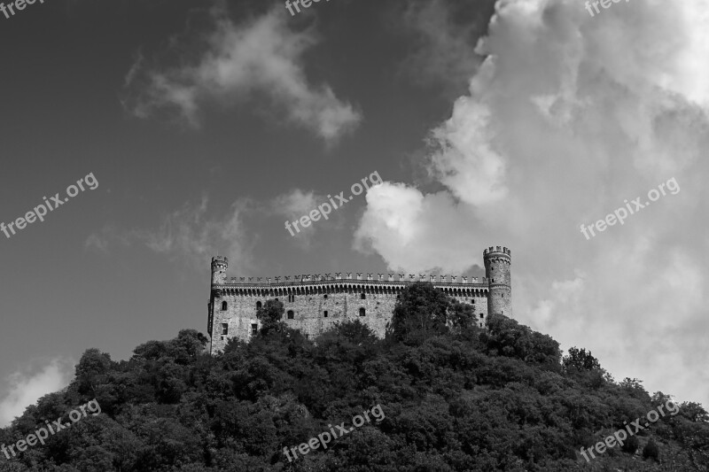 Montalto Dora Castles Piemonte History Italy