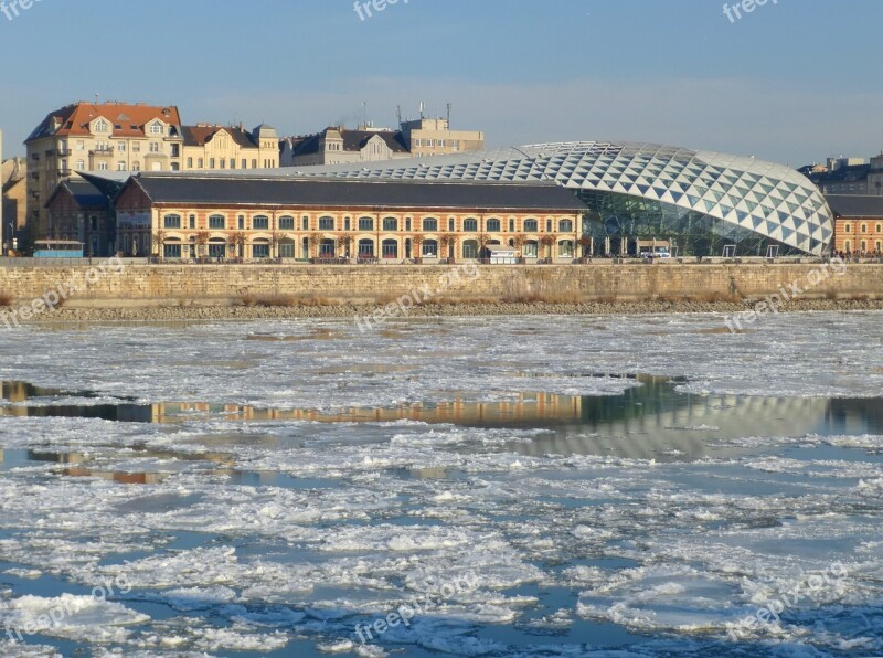 Budapest Hungary Winter Cold Frost