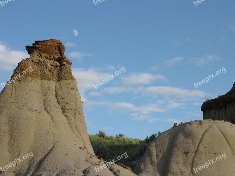 Badlands Fossils Erosion Landscape Alberta