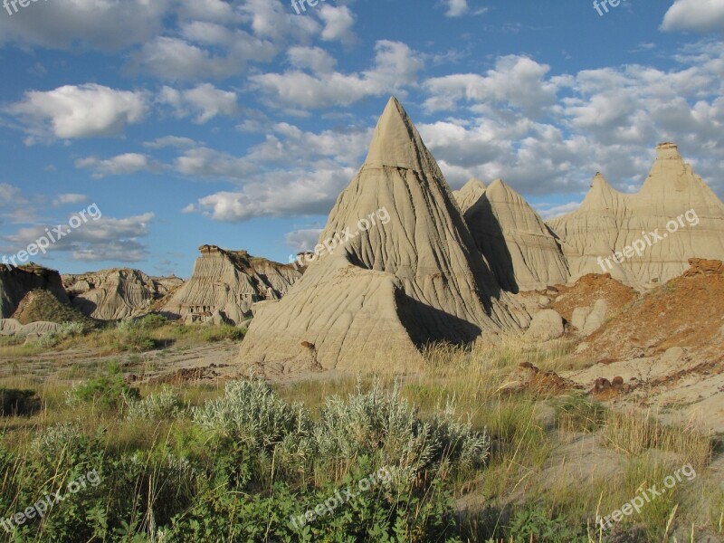 Badlands Fossils Erosion Landscape Alberta