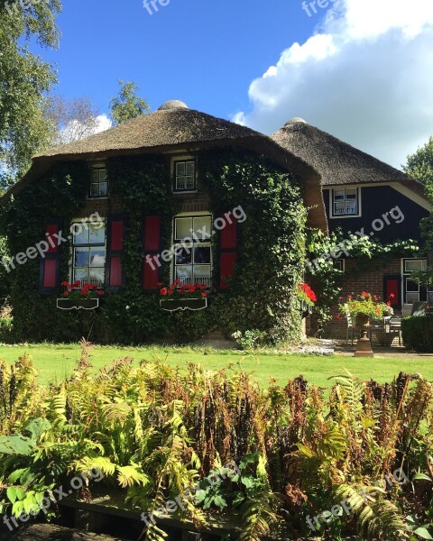 Giethoorn Chocolate Box Cottage Netherlands Holland Venice Of The North