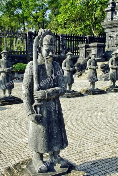 Viet Nam Booed Statue Letter Tomb