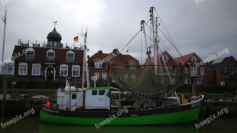 Neuharlingersiel Docks Shrimp Water North Sea